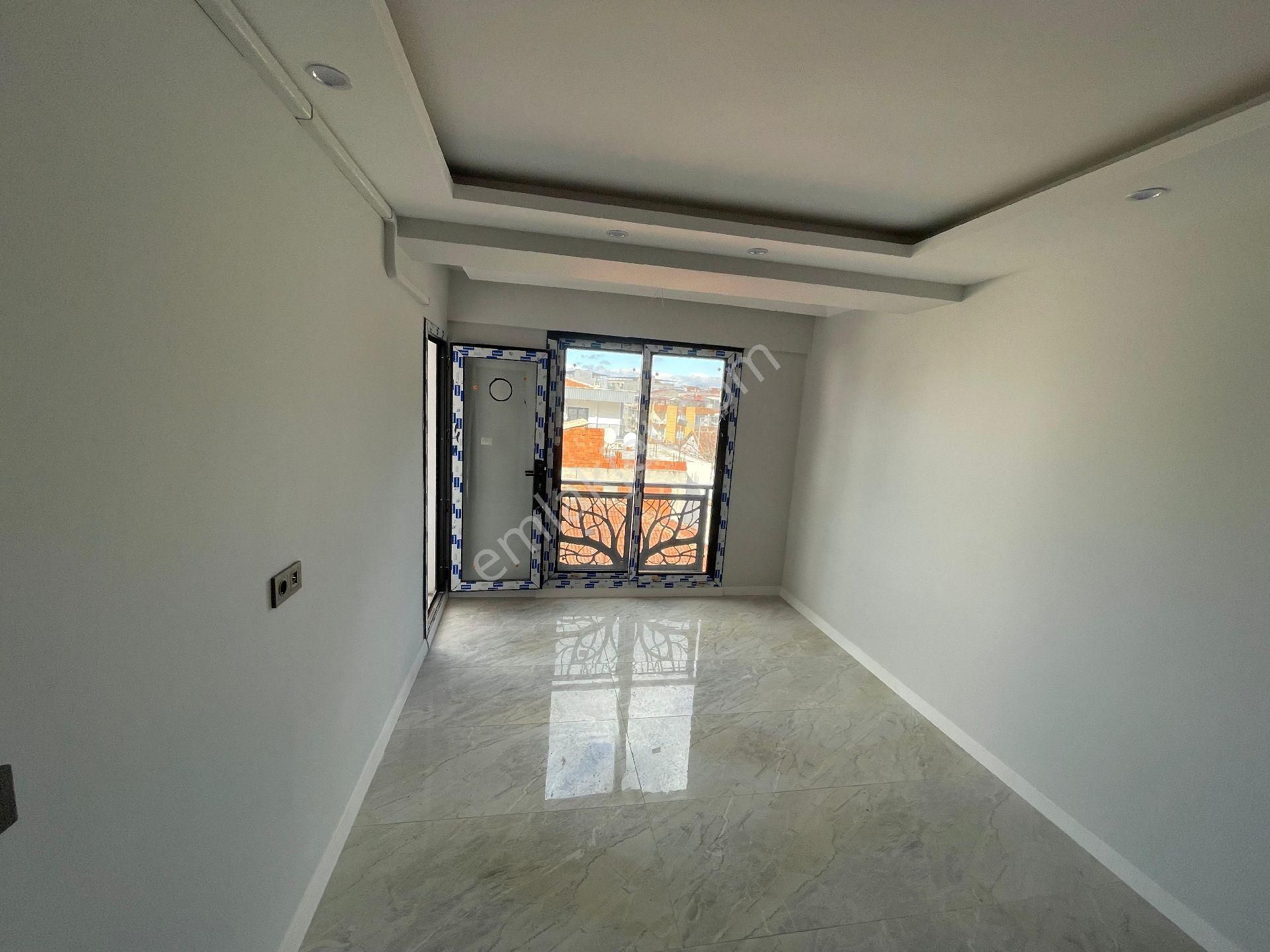 Manisa Yunusemre Muradiyede Satılık 1+1 Daire - Görsel 12