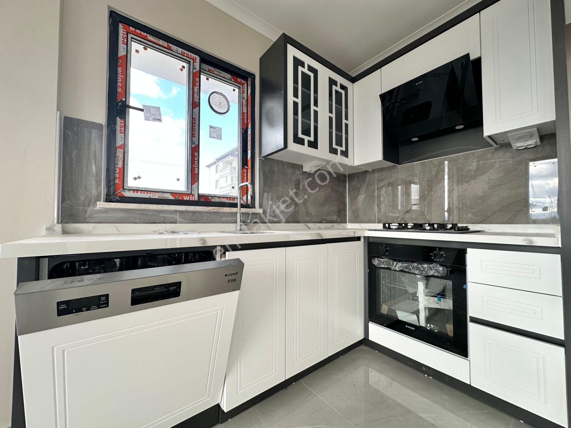 ꧁ay Emlaktan꧂akçay'da Müstakil Tadında Köşe Ön Cephe Yerden Isıtmalı Satılık 2+1 Ultra Lüx Daire - Görsel 3