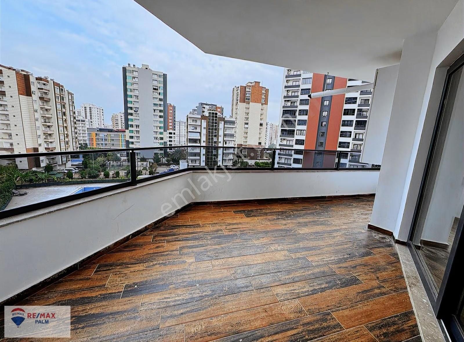 Remax Palmden Akdeniz Mh.de Kerimoğlu Arcadiada 2+1 Kiralık - Görsel 17