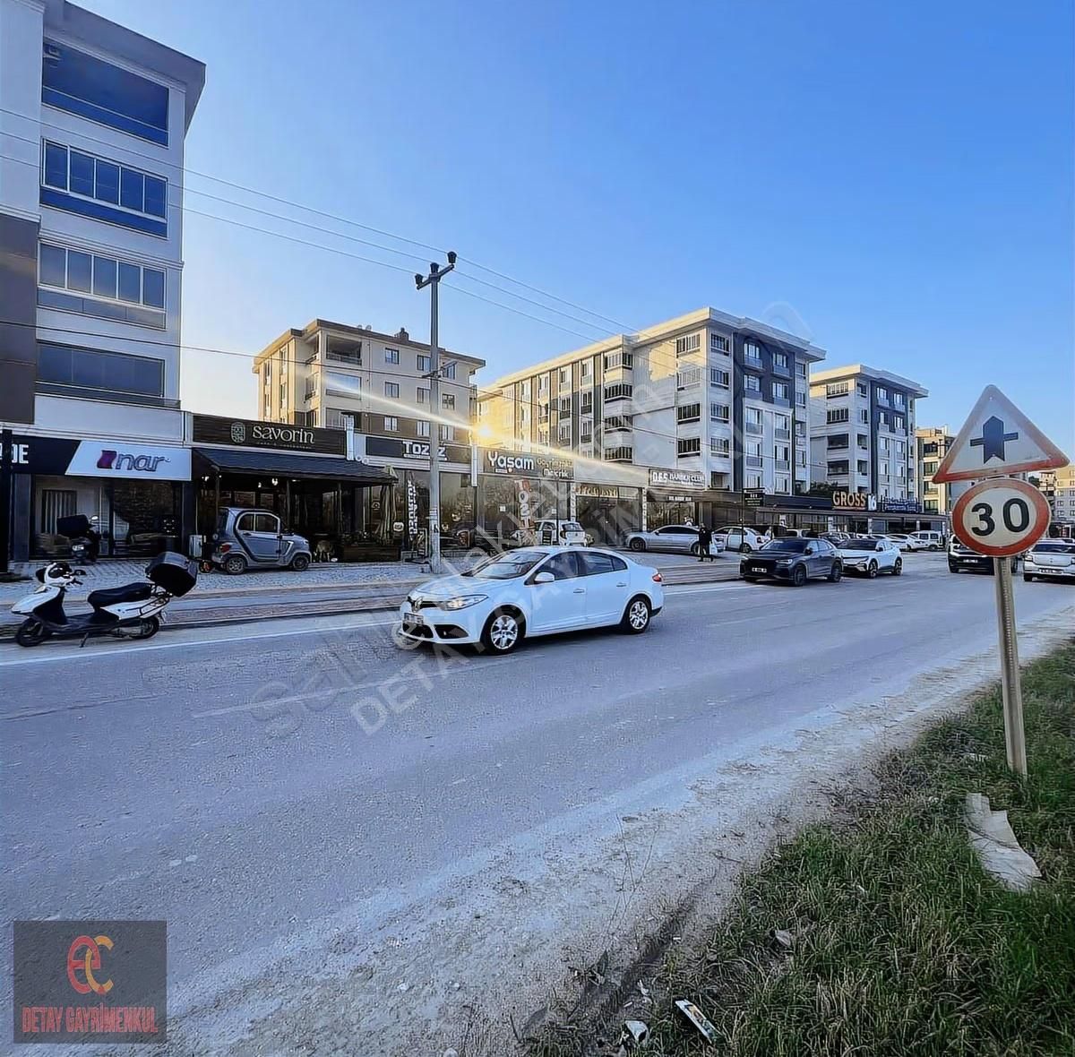 Kayapada Gros 16 Yanı 3+1 Cam Balkonlu Açık Otoparklı - Görsel 6