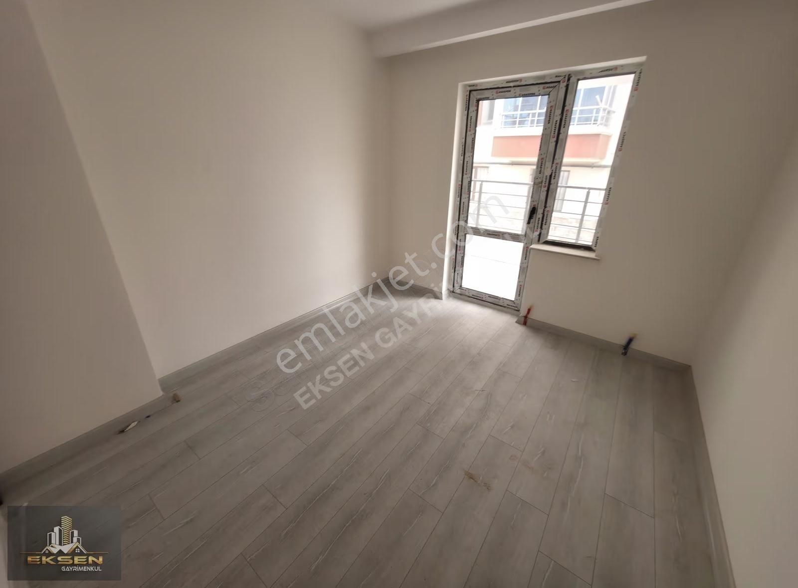 Eksen'den Zafer Fırına Yakın Katta Ön Cephe 3+1 Sıfır Daire - Görsel 31
