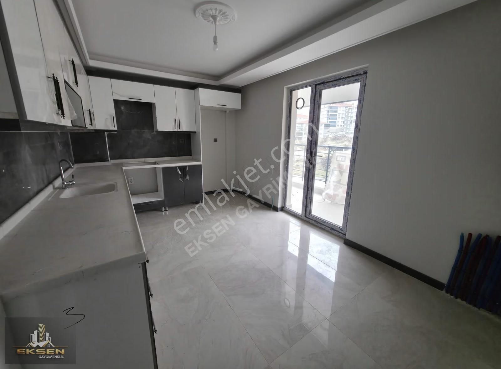 Eksen'den Cadde Üzeri 3.kat Ön Cephe Sıfır Satılık Daire - Görsel 4