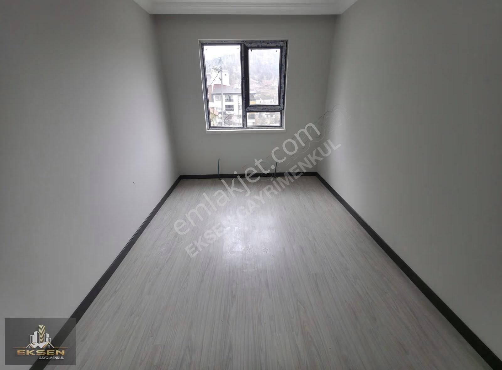 Eksen'den Cadde Üzeri 3.kat Ön Cephe Sıfır Satılık Daire - Görsel 9