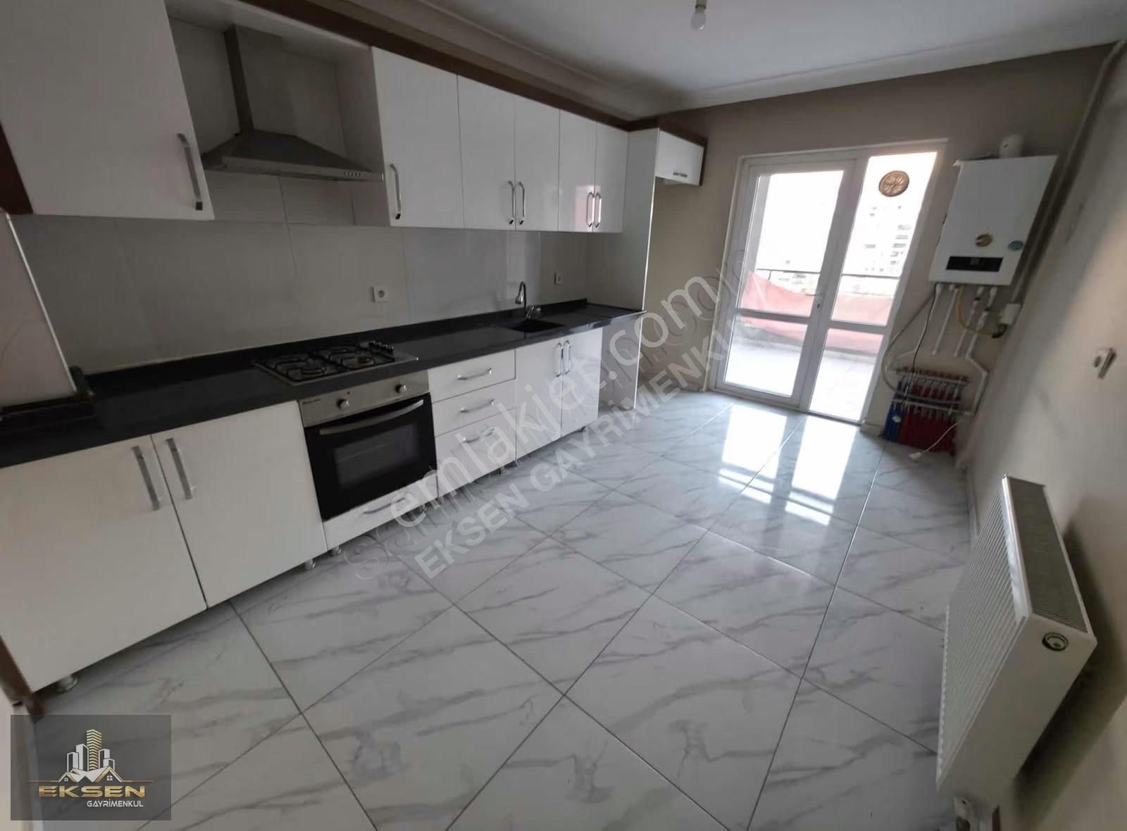 Eksen'den 4+1 Kilerli Manzaralı Katta Ön Cephe Kiralık Daire