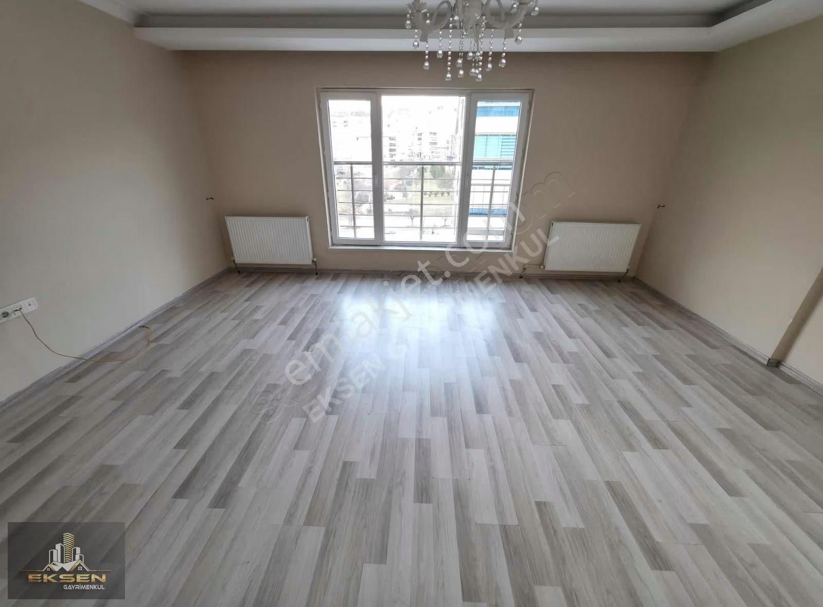 Eksen'den 4+1 Kilerli Manzaralı Katta Ön Cephe Kiralık Daire - Görsel 24