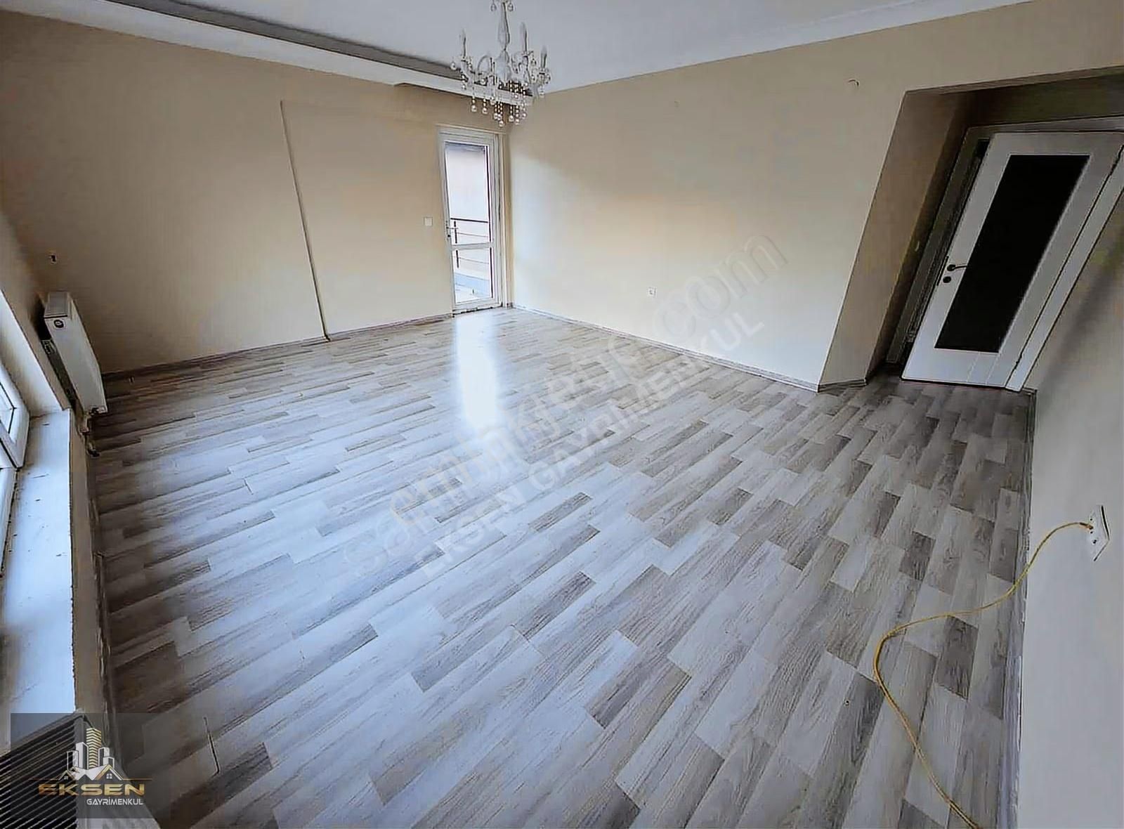 Eksen'den 4+1 Kilerli Manzaralı Katta Ön Cephe Kiralık Daire - Görsel 25