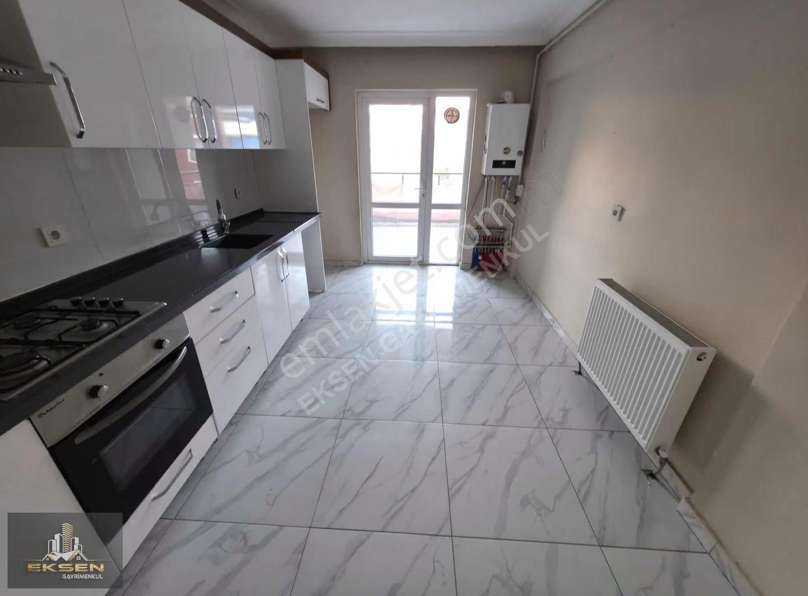 Eksen'den 4+1 Kilerli Manzaralı Katta Ön Cephe Kiralık Daire - Görsel 23