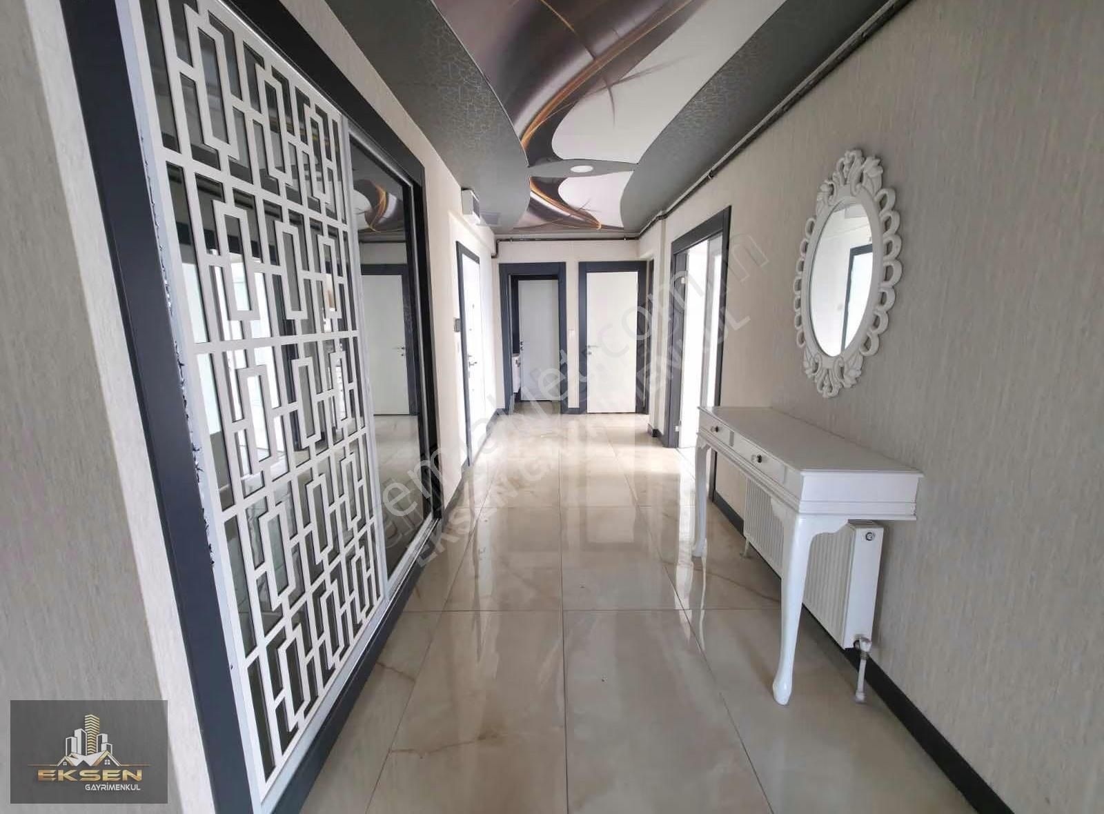 Güneşevler'de 4+1 Site İçerisinde Oturuma Hazır İskanlı Daire - Görsel 13