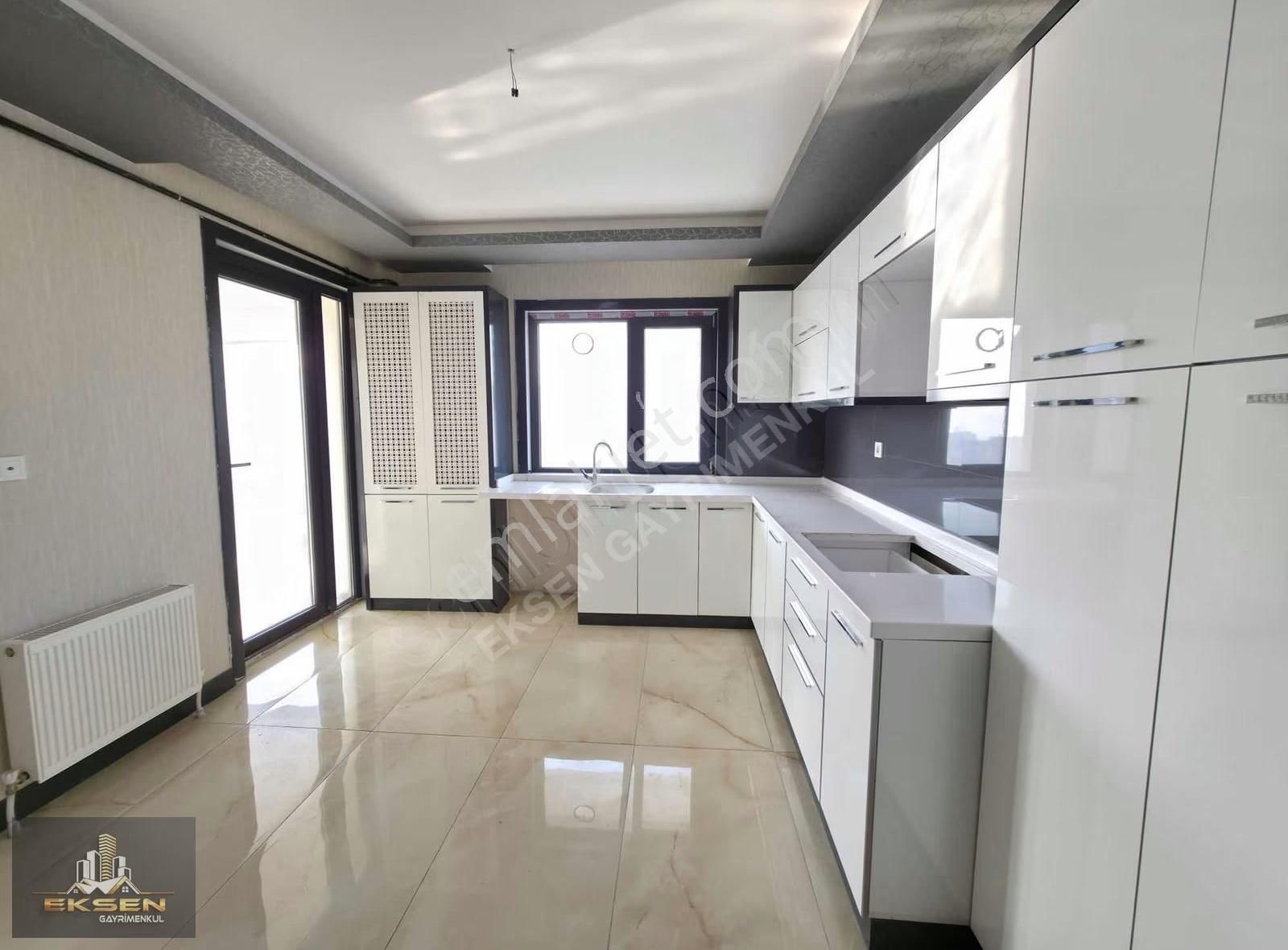 Güneşevler'de 4+1 Site İçerisinde Oturuma Hazır İskanlı Daire - Görsel 23