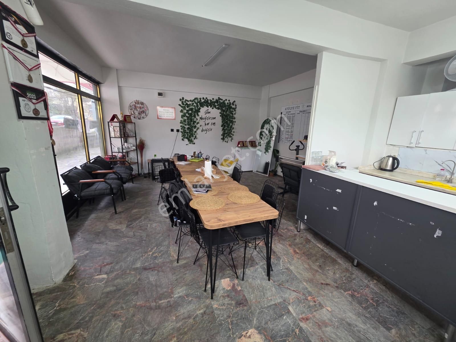Kiralık Dükkan Pendik Esenyalı Mahallesi - Görsel 11