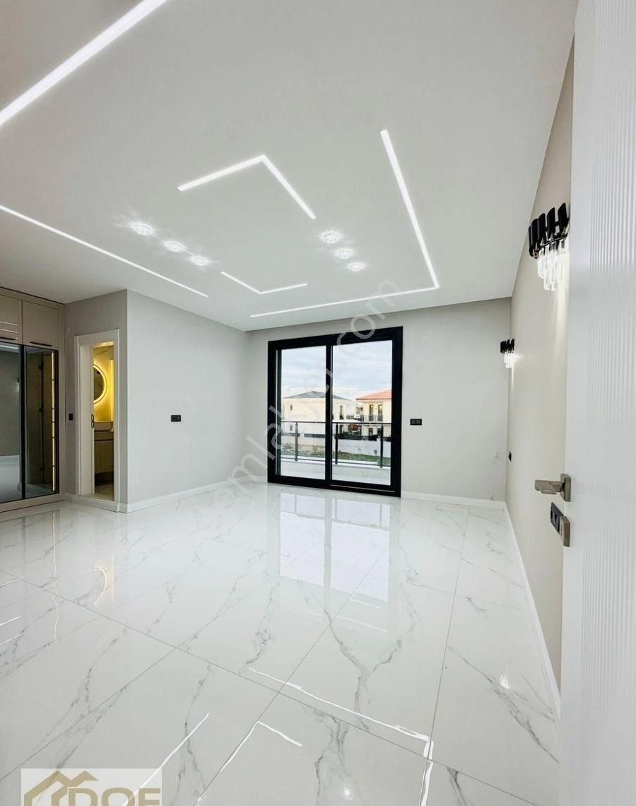 Şık Tasarım ,modern Mimari ,akıllı Consept 4+1 Ayrı Mutfak Villa - Görsel 25