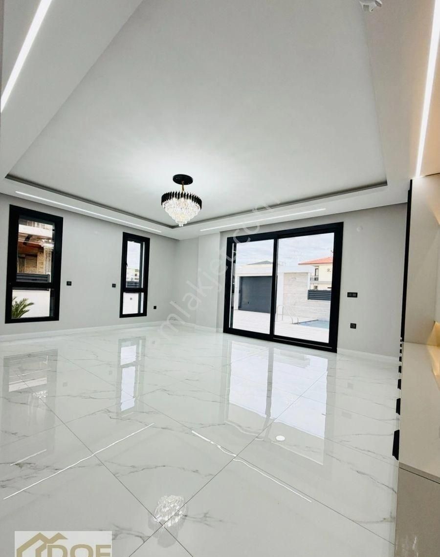 Şık Tasarım ,modern Mimari ,akıllı Consept 4+1 Ayrı Mutfak Villa - Görsel 26