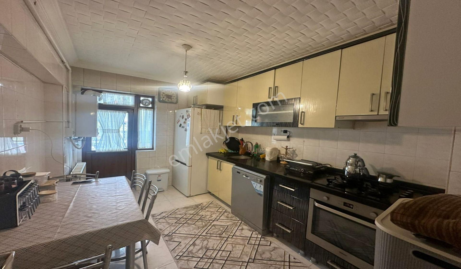 Kuşcağızda Ön Cephe 3+1 Masrafsız Uygun Fiyaltı 3+1 Kat Dairesi