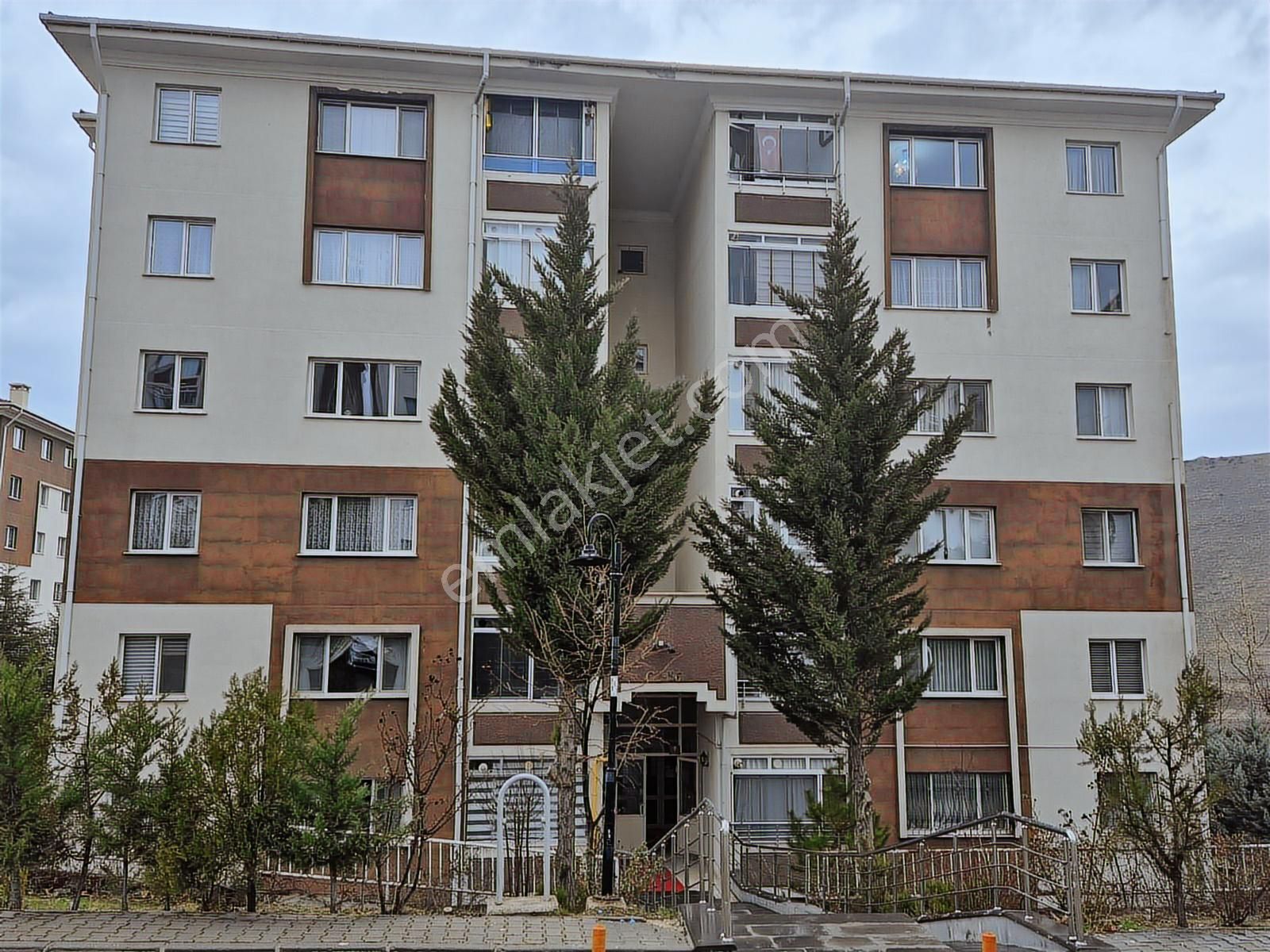 Ank Gölbaşı Toki Konutları 4.katta 132 M2 Satılık 3+1 Daire - Görsel 14