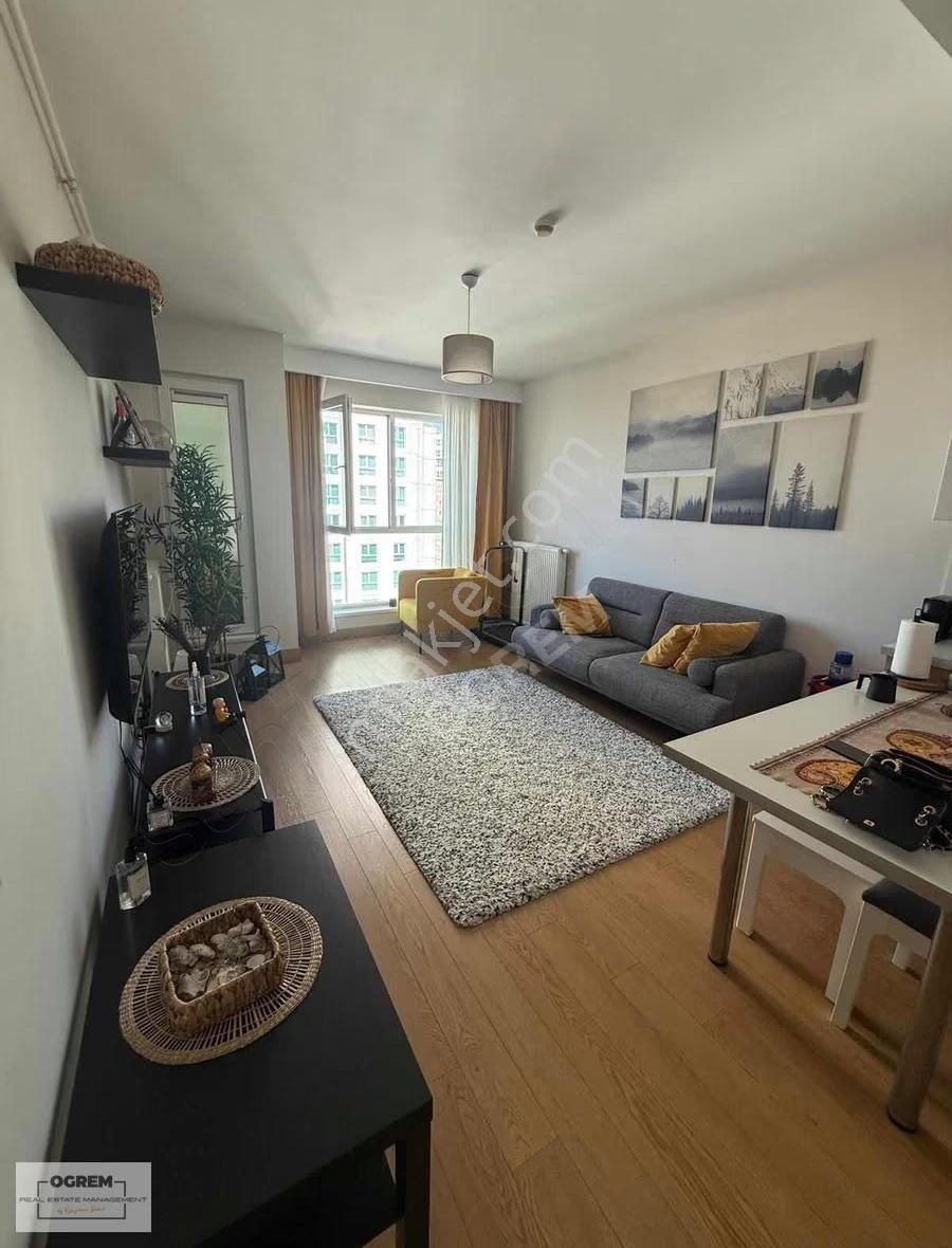 Ataşehir Sky Towers Da Deniz Manzaralı Full Eşyalı 1+1 Boş - Görsel 3