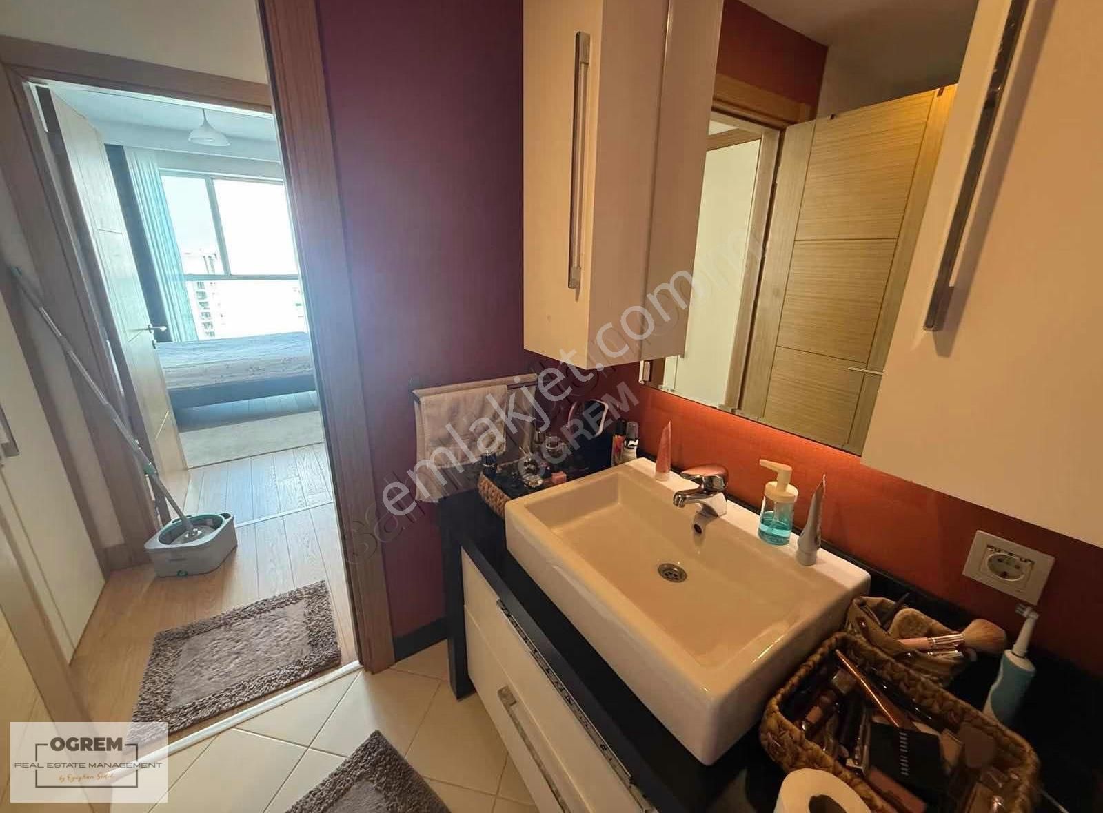 Ataşehir Sky Towers Da Deniz Manzaralı Full Eşyalı 1+1 Boş - Görsel 12