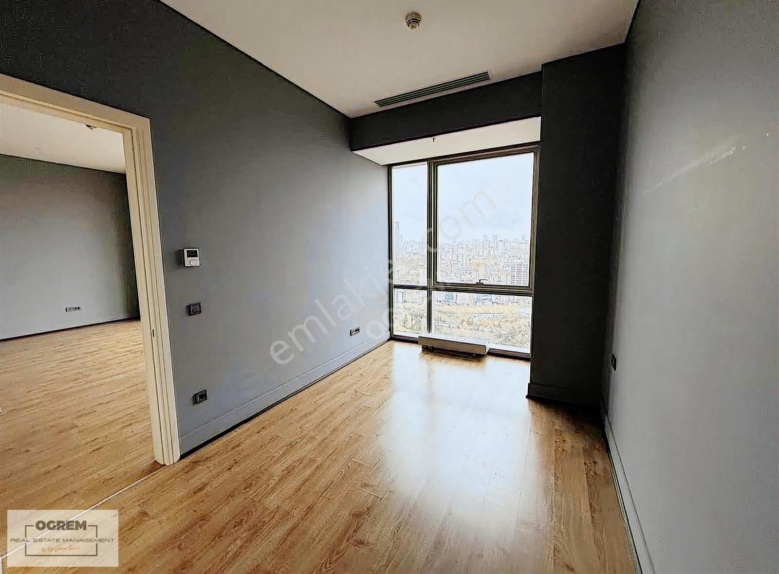 Ataşehir Metropol İstanbul B Blok Geniş 1+1 Kiralık Ofis - Görsel 2