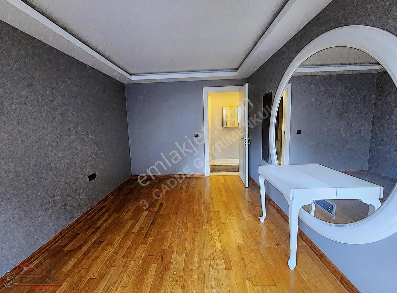 Bahçeşehir Sofa (boş) Gölet Manzaralı Full Tadilatlı 5+1 Daire - Görsel 3