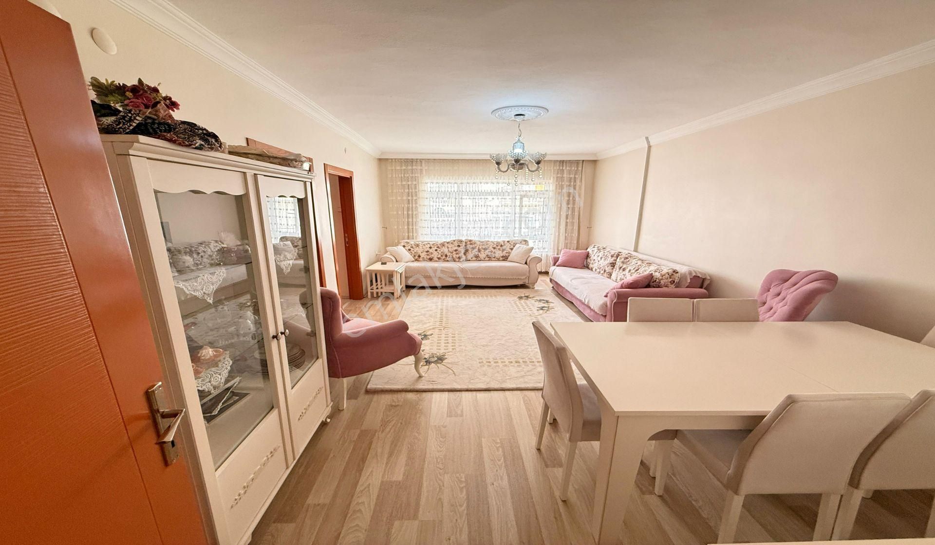 İncirlide Cadde Yakını Katta 3+1 Masrafsız Krediye Uygun - Görsel 2