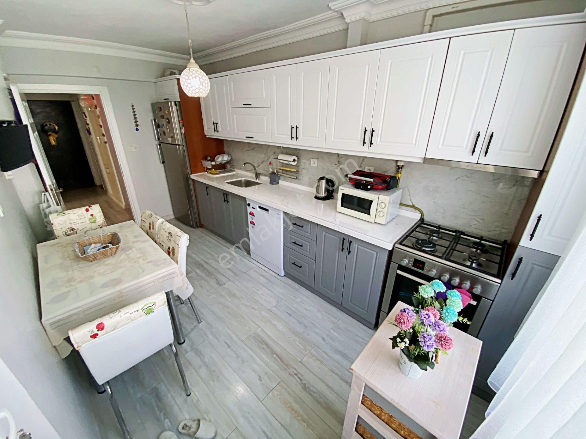 🌀yetki Gültaş Emlaktan Altınkumda Dr Sitesine Çok Yakın Satılık 3+1 Ayrı Mutfaklı Ön Cephe Daire