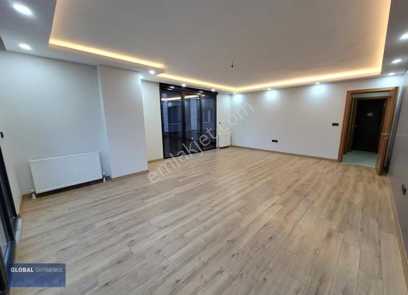 Globalden, Gold Lıfe Sitesinde Boş, E. Banyolu, Lüks 3+1 Daire