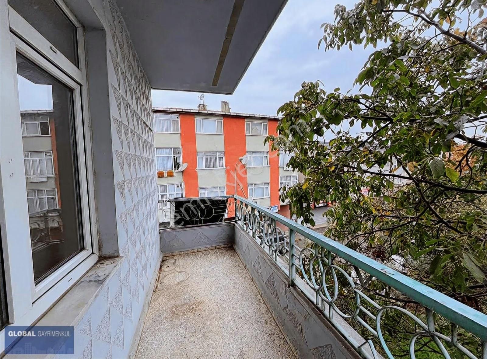 Belediyeye, Marmaray Ve Gemi Yan San,ye Yakın Satılık 2+1 Daire - Görsel 19