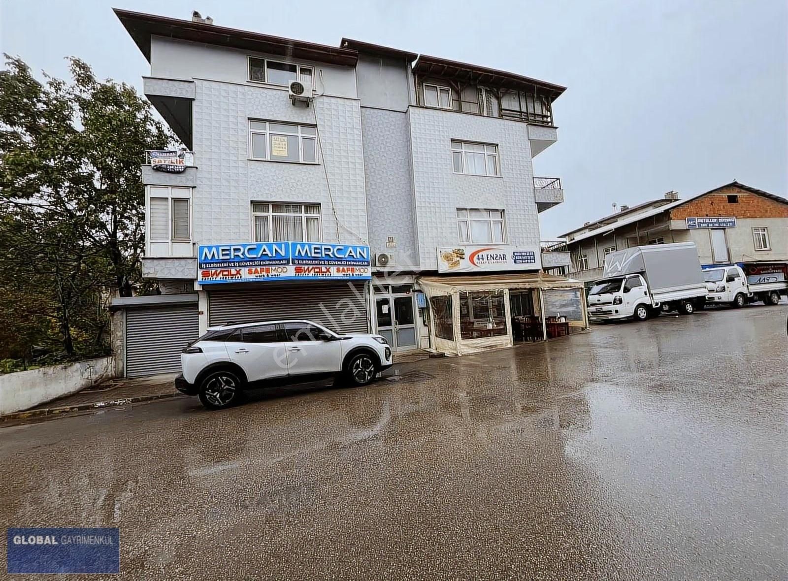 Belediyeye, Marmaray Ve Gemi Yan San,ye Yakın Satılık 2+1 Daire - Görsel 14