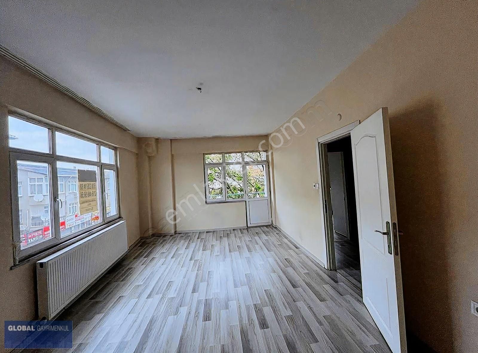 Belediyeye, Marmaray Ve Gemi Yan San,ye Yakın Satılık 2+1 Daire - Görsel 7