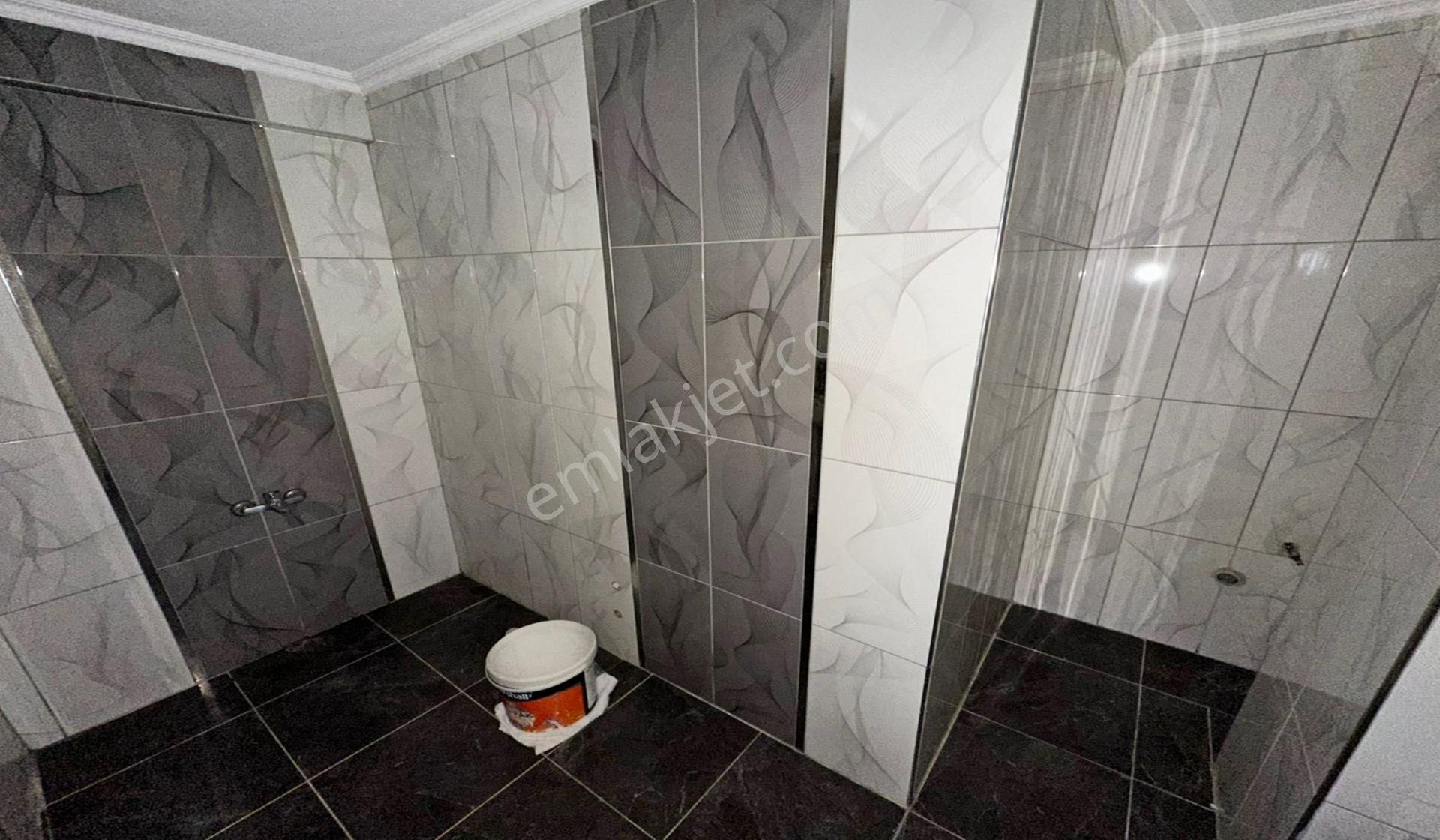 Ufuktepede Demirciler Sokakda Giriş Katta 3+1 Yapılı Masrafsız - Görsel 27