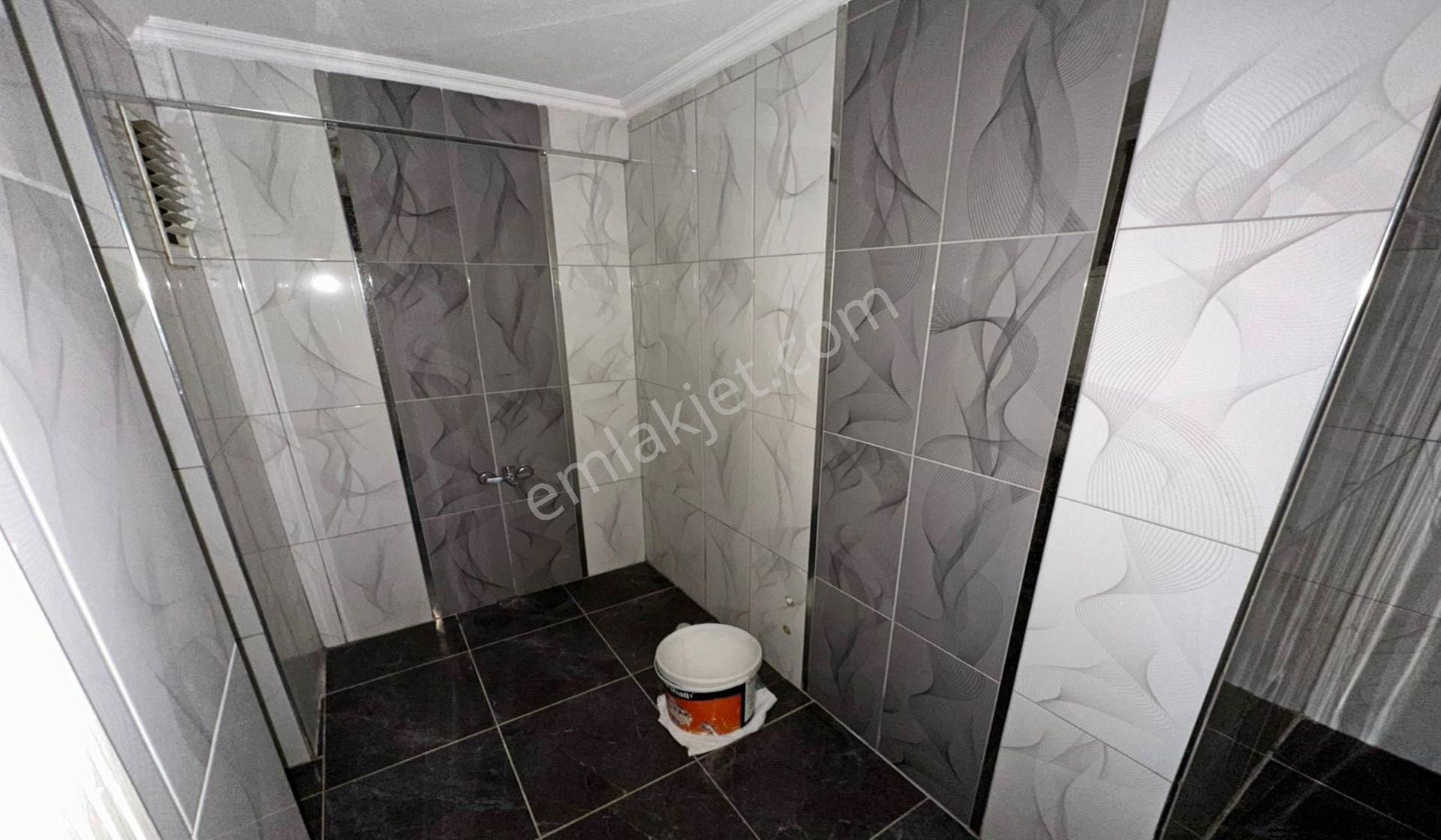 Ufuktepede Demirciler Sokakda Giriş Katta 3+1 Yapılı Masrafsız - Görsel 25