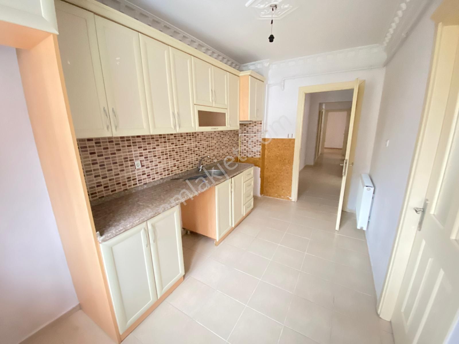 Turyap'tan Buca Çamlıkule Mah 105 M2 3+1 Köşe Balkonlu Daire - Görsel 14