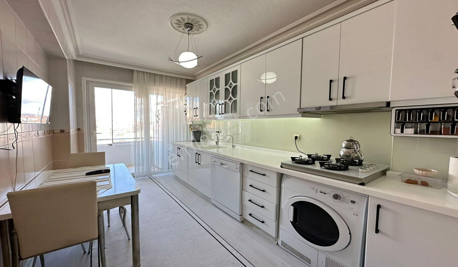 Osmangazide 3+1 Manzaralı Geniş Full Yapılı Kat Konumunda - Görsel 4