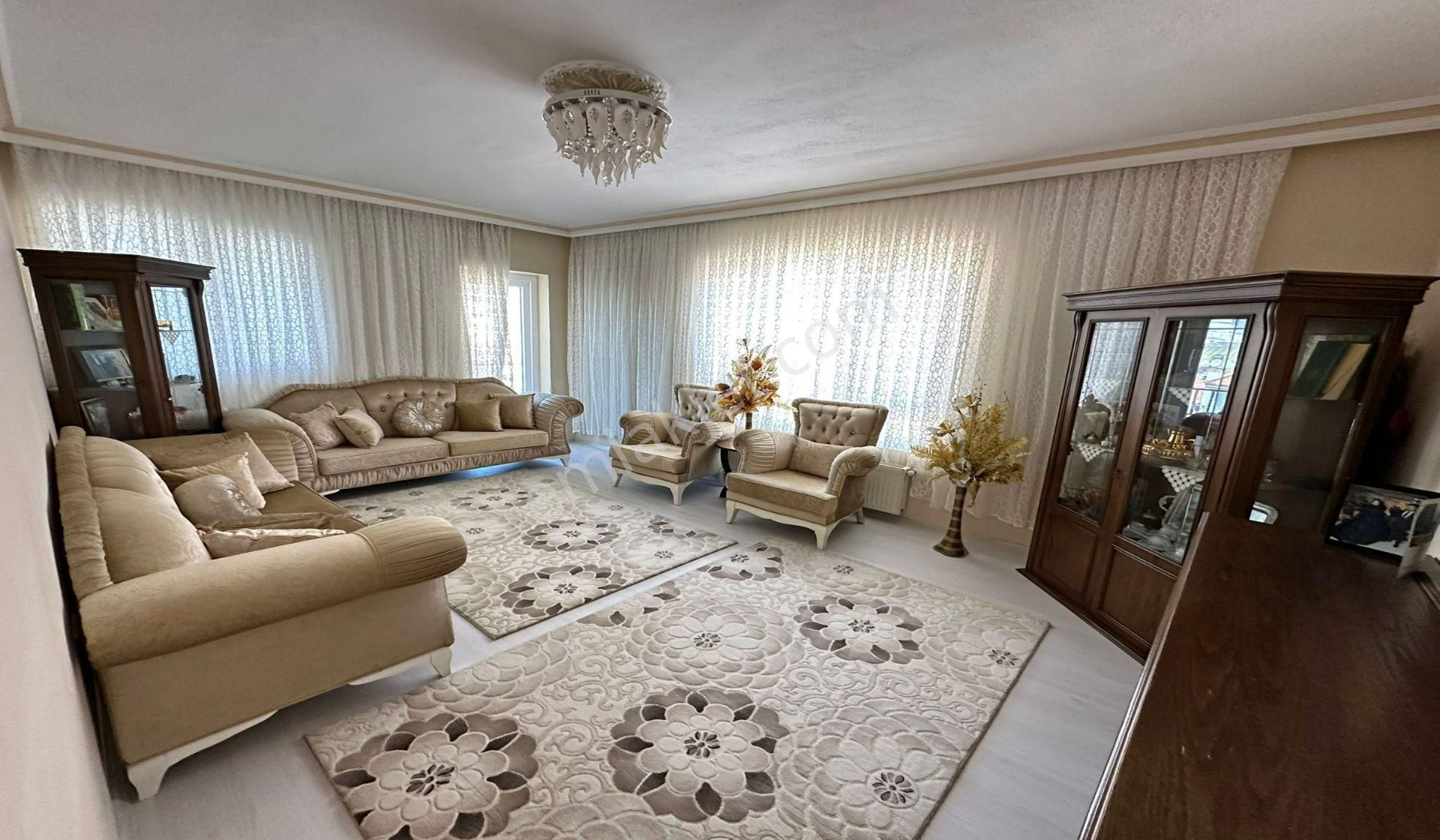 Osmangazide 3+1 Manzaralı Geniş Full Yapılı Kat Konumunda - Görsel 13