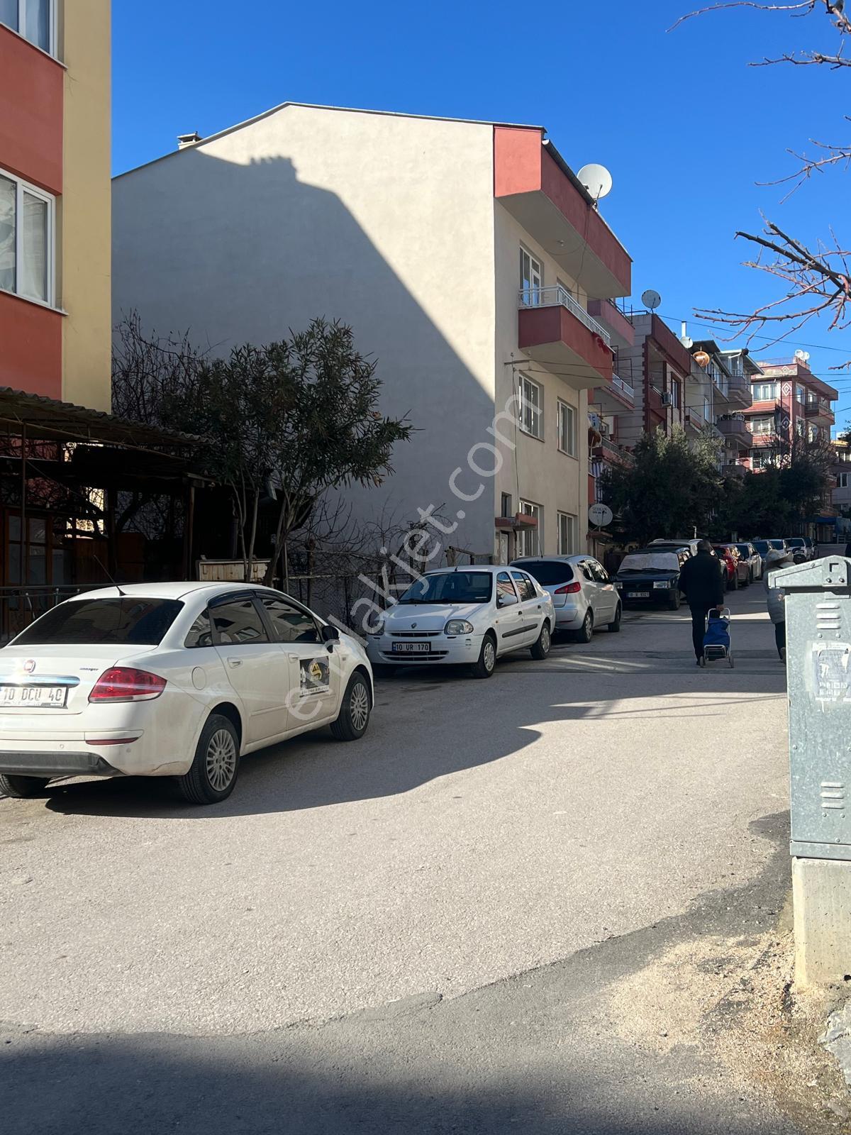 Satılık Komple Bina 3 Adet 2+1 Merkezi Konum - Görsel 5
