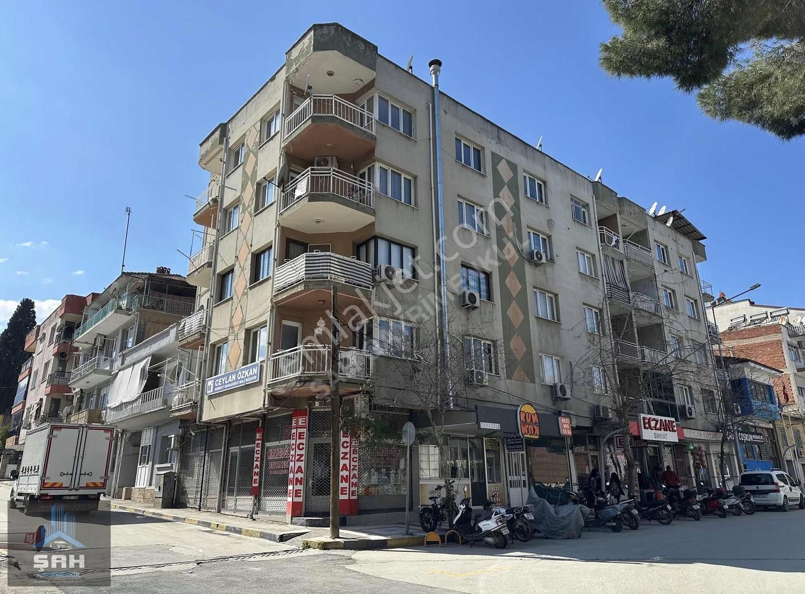 Şah'tan Adliye Karşısında 2+1 Çift Cepheli Satılık Daireler - Görsel 29