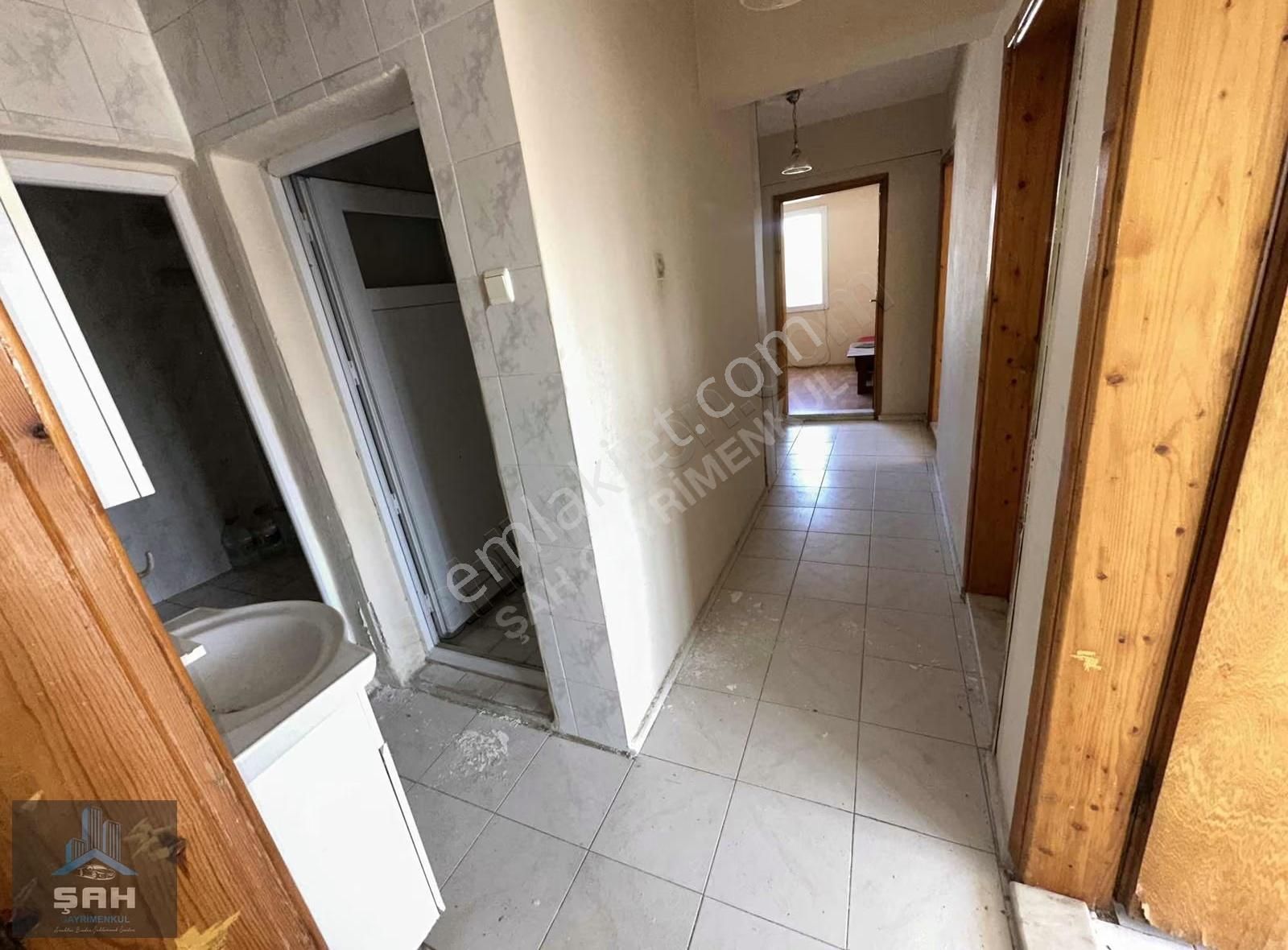 Şah'tan Adliye Karşısında 2+1 Çift Cepheli Satılık Daireler - Görsel 12