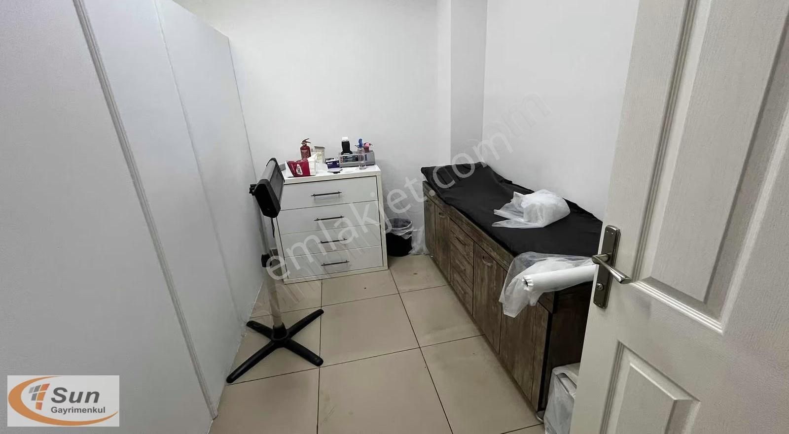 Sun Gayrimenkul'den Mükemmel Konumda Mükemmel Dükkan Kiracılı !! - Görsel 4