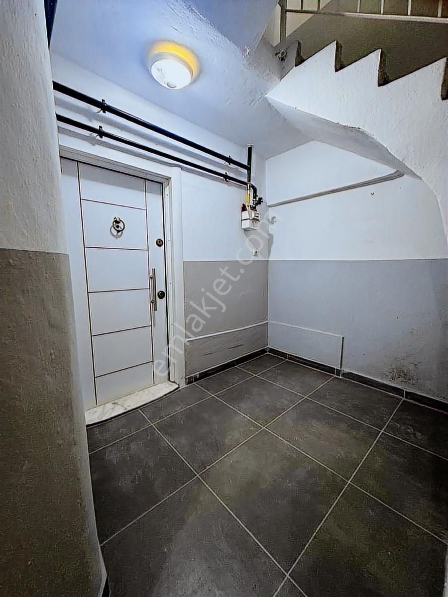 Buca Fırat Mah. 2+0 82 Doğalgazlı Köşe Daire - Görsel 19