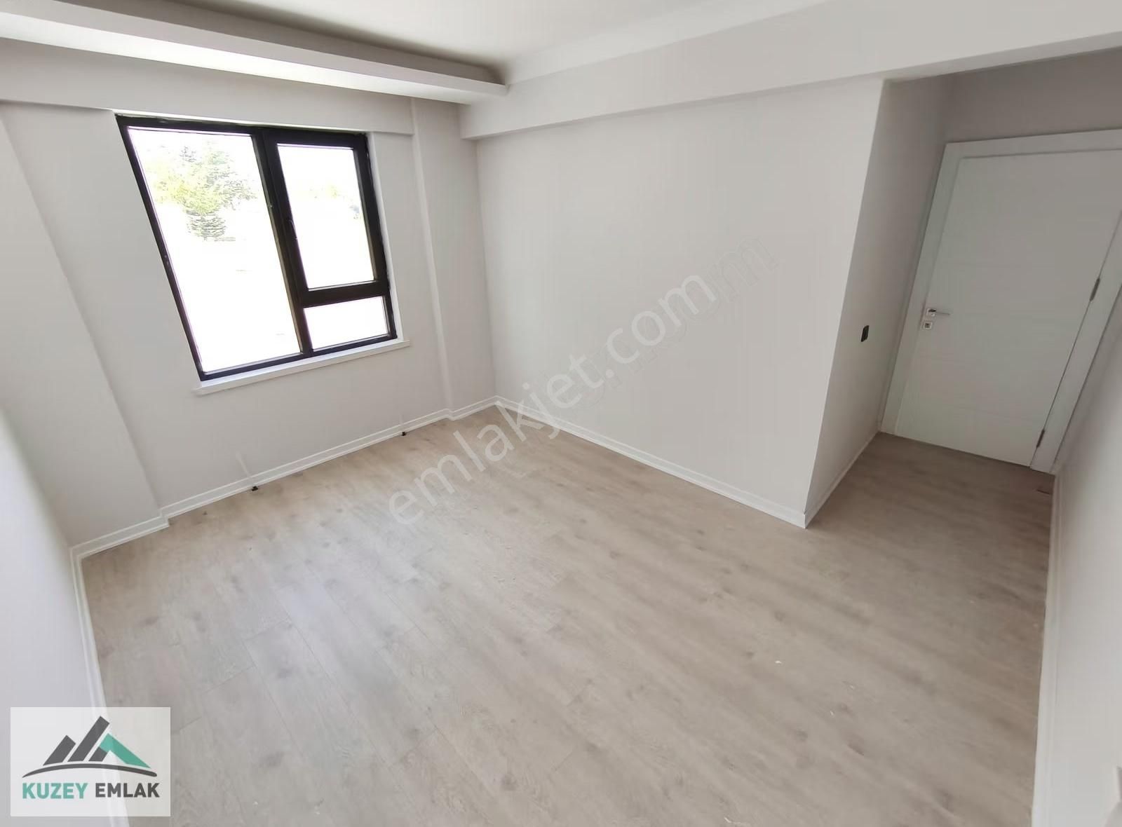 Kuzey Emlak'tan Cadde Üzeri Lüks Modern Geniş 3+1 Daire - Görsel 11