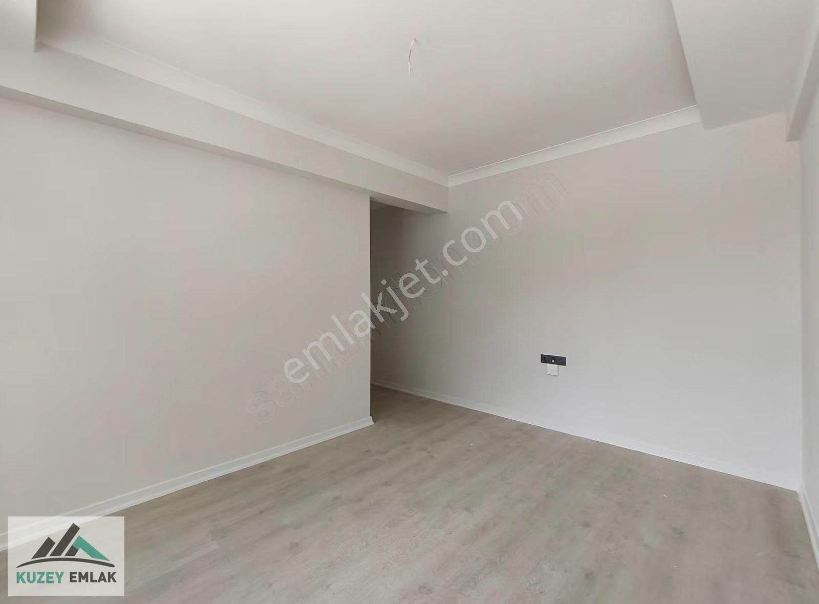 Kuzey Emlak'tan Cadde Üzeri Lüks Modern Geniş 3+1 Daire - Görsel 26