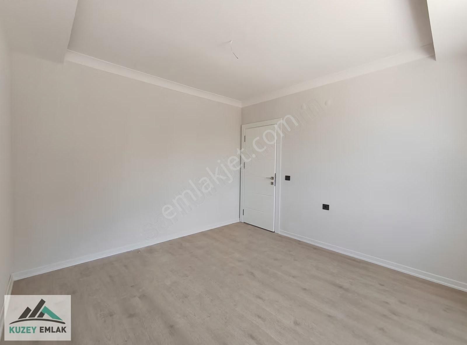 Kuzey Emlak'tan Cadde Üzeri Lüks Modern Geniş 3+1 Daire - Görsel 14