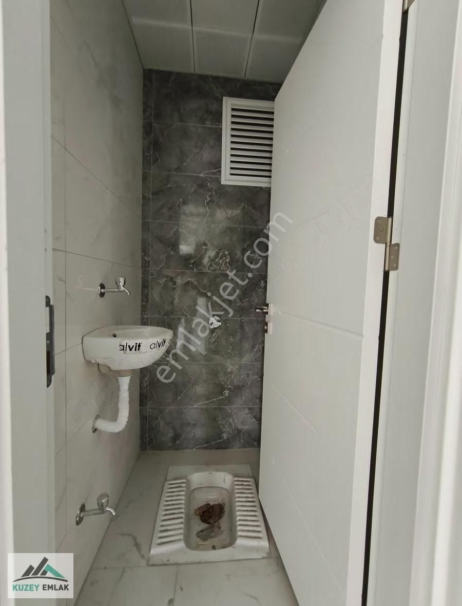 Kuzey Emlak'tan Cadde Üzeri Lüks Modern Geniş 3+1 Daire - Görsel 18