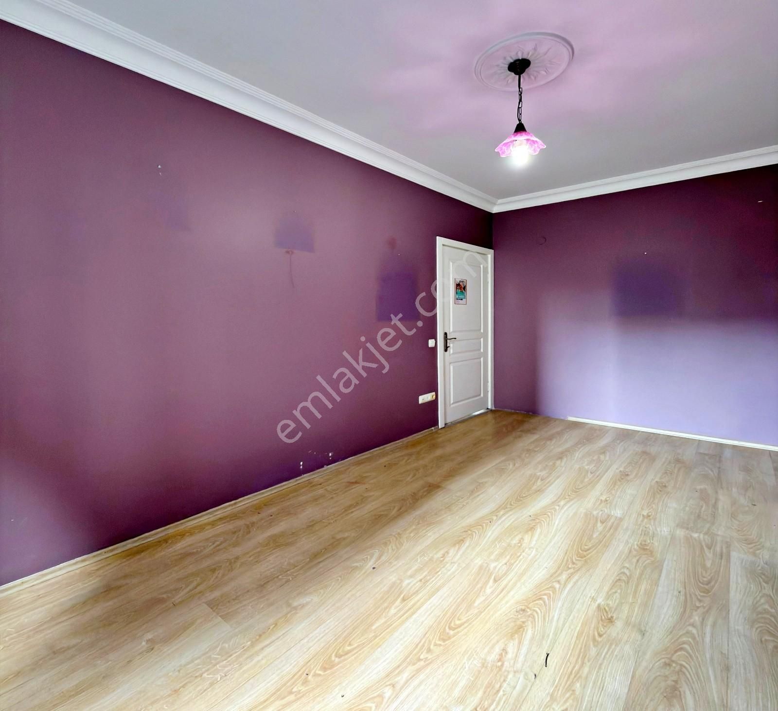 Barış Mahallesinde 2008 Yapımı Boş 3+1 Acil Satılık Daire - Görsel 6