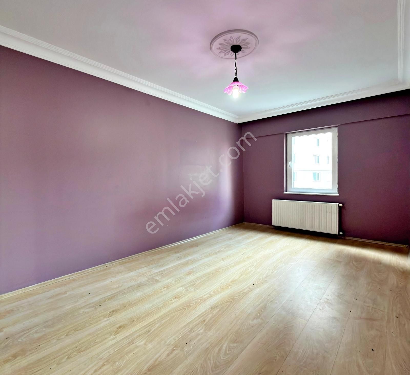 Barış Mahallesinde 2008 Yapımı Boş 3+1 Acil Satılık Daire - Görsel 12