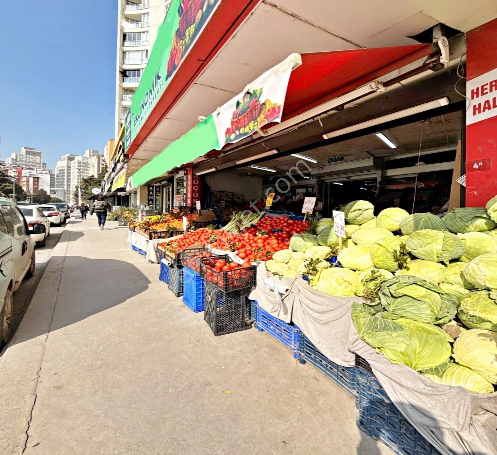 Cadde Üzeri Yüksek Kira Getirili 170m² Acil Satılık Dükkan - Görsel 17