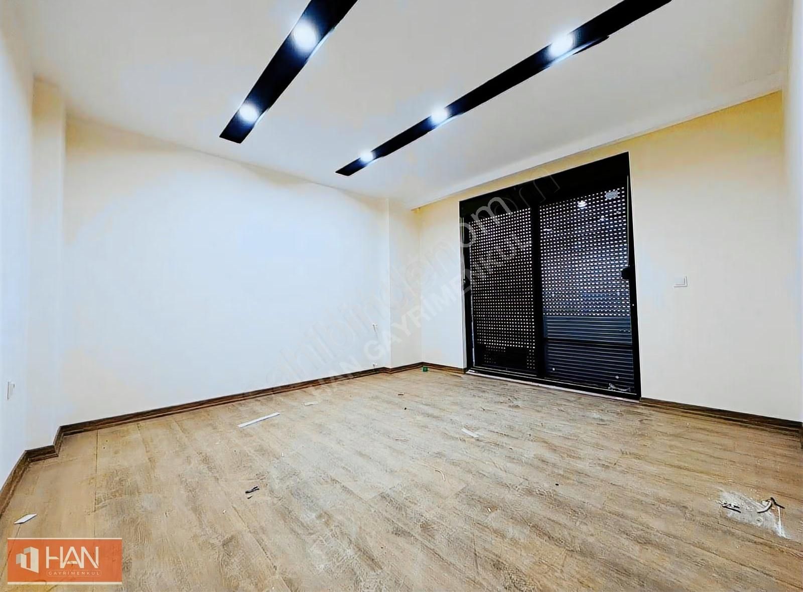 Varsak Aktoprak'ta Tramvay Yakını Havuzlu Arakat 2+1 Daire - Görsel 30