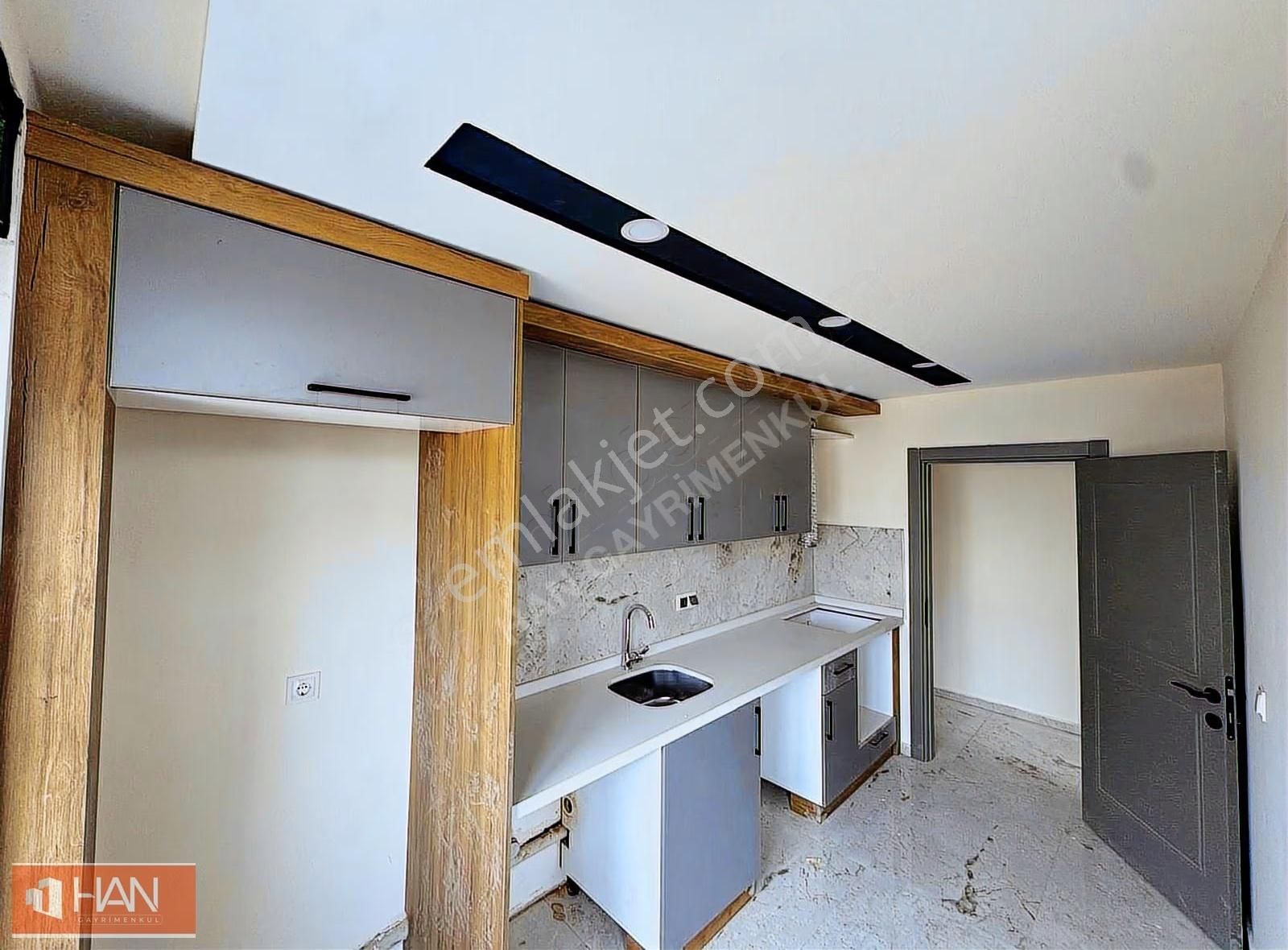 Varsak Aktoprak'ta Tramvay Yakını Havuzlu Arakat 2+1 Daire - Görsel 14