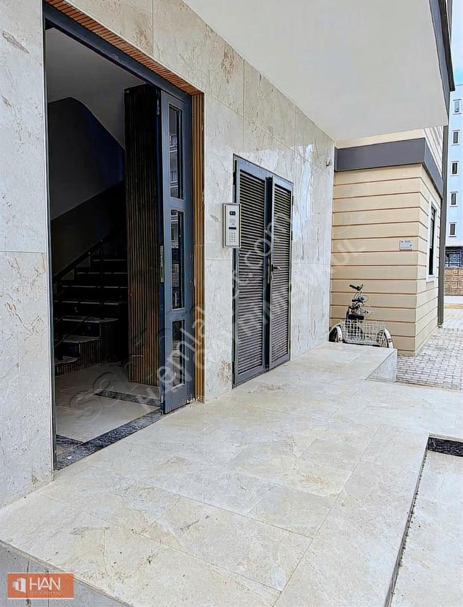 Varsak Aktoprak'ta Tramvay Yakını Havuzlu Arakat 2+1 Daire - Görsel 17