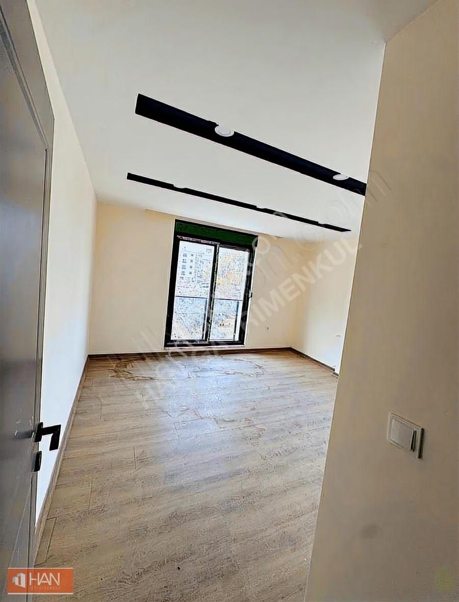 Varsak Aktoprak'ta Tramvay Yakını Havuzlu Arakat 2+1 Daire - Görsel 9