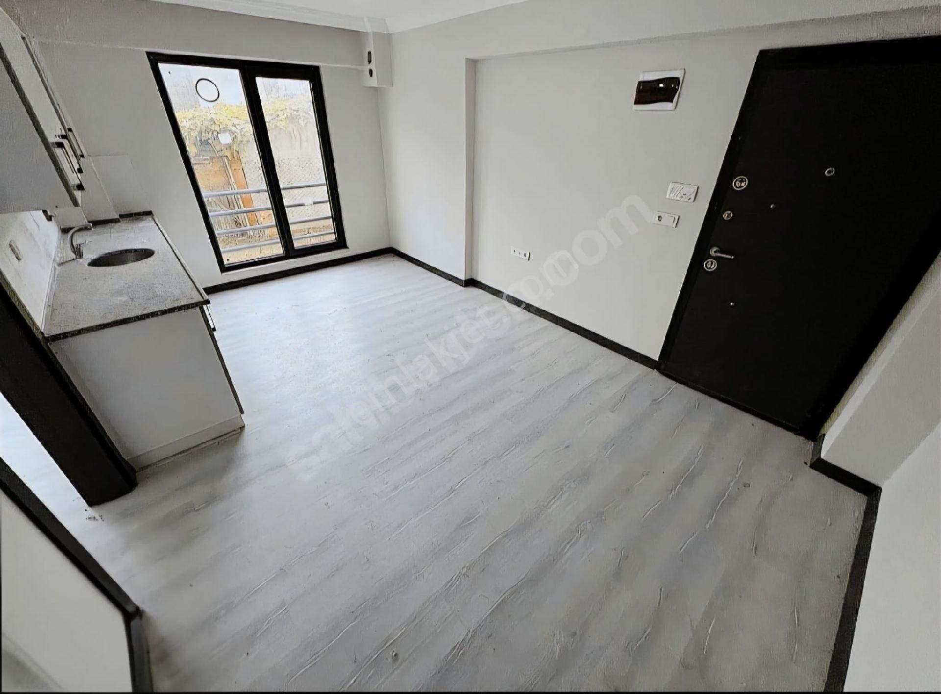 Masrafsız, Yerden Isıtmalı, Merkezi Konumda 1+1 Acil Satılık! - Görsel 5